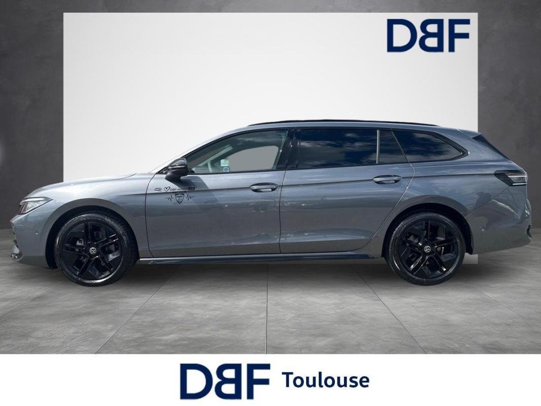 Volkswagen Passat - Photo 2
