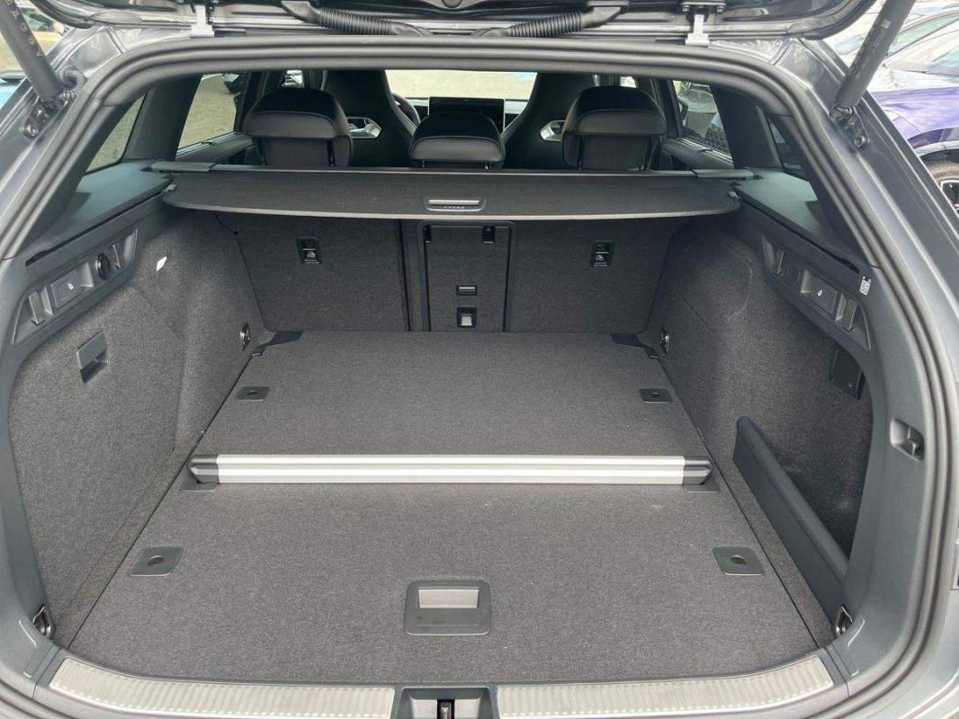 Volkswagen Passat - Photo 31