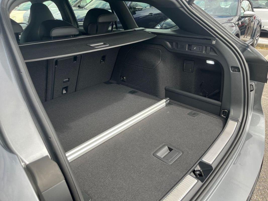 Volkswagen Passat - Photo 32