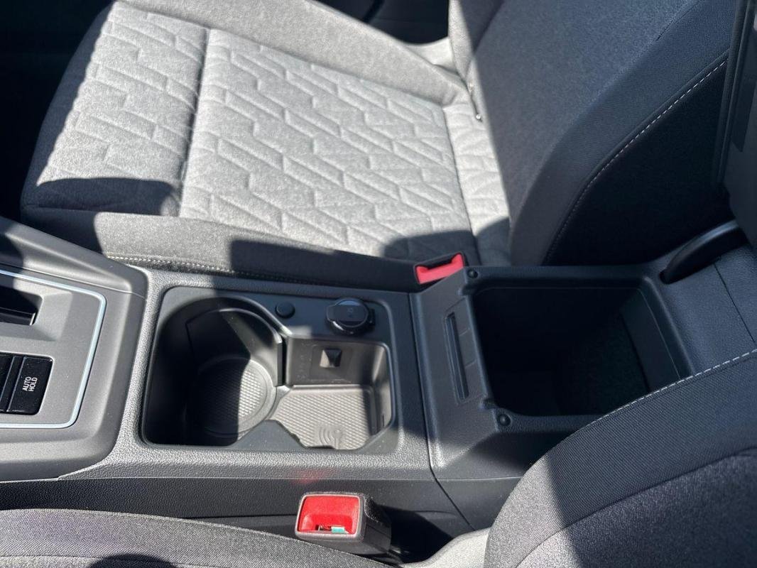 Volkswagen Golf - Photo 12