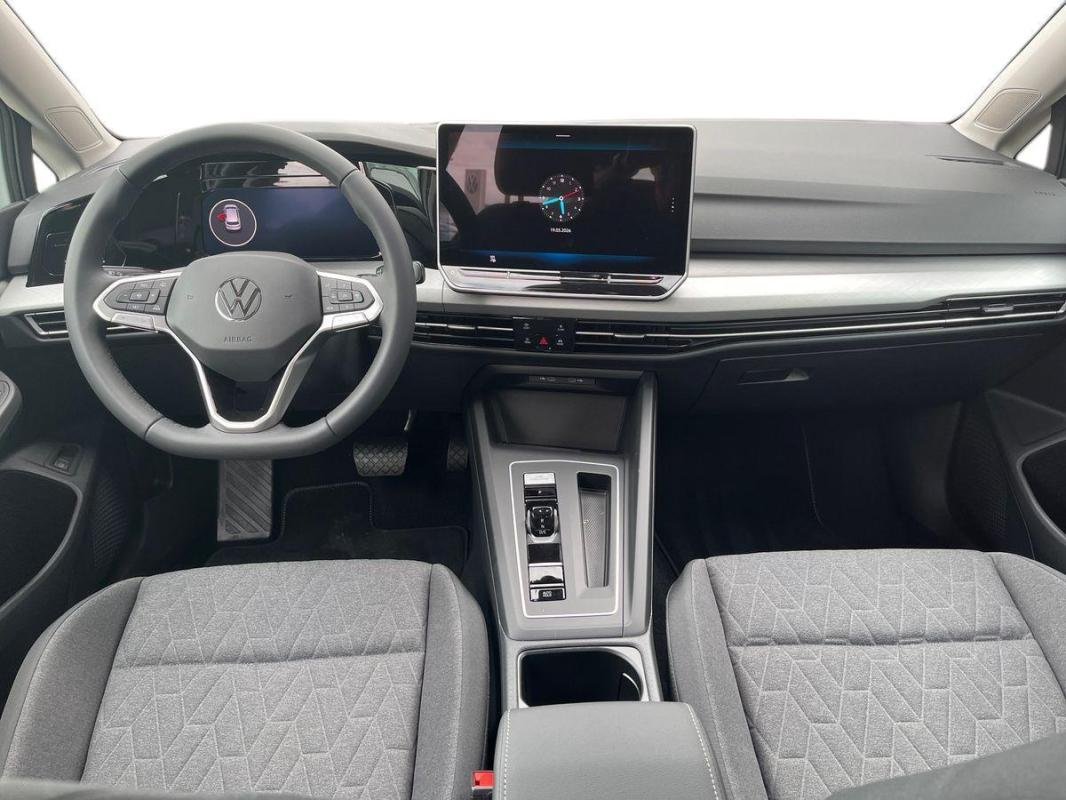 Volkswagen Golf - Photo 8