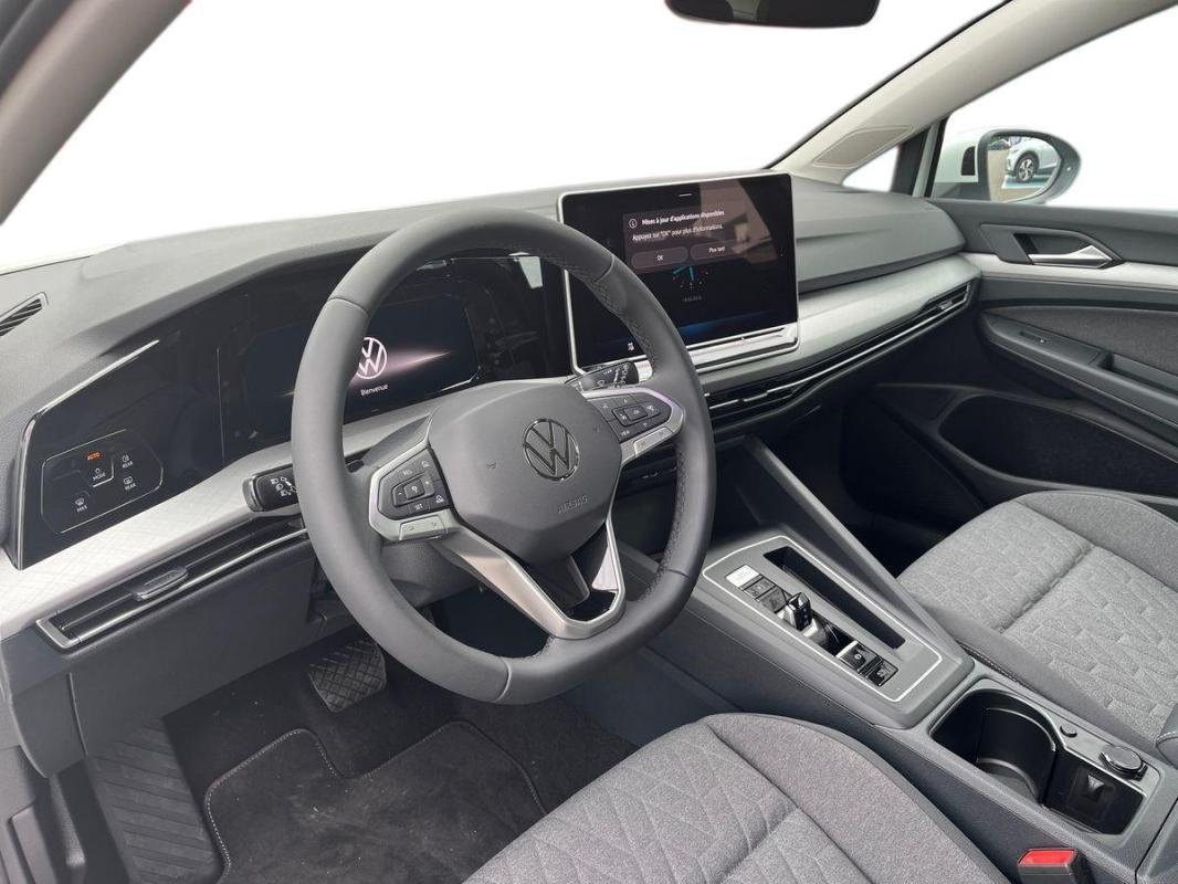 Volkswagen Golf - Photo 9