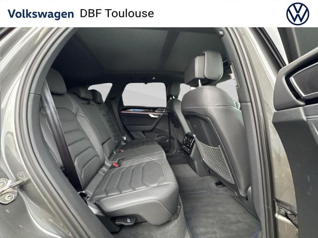 Volkswagen Touareg - Photo 12