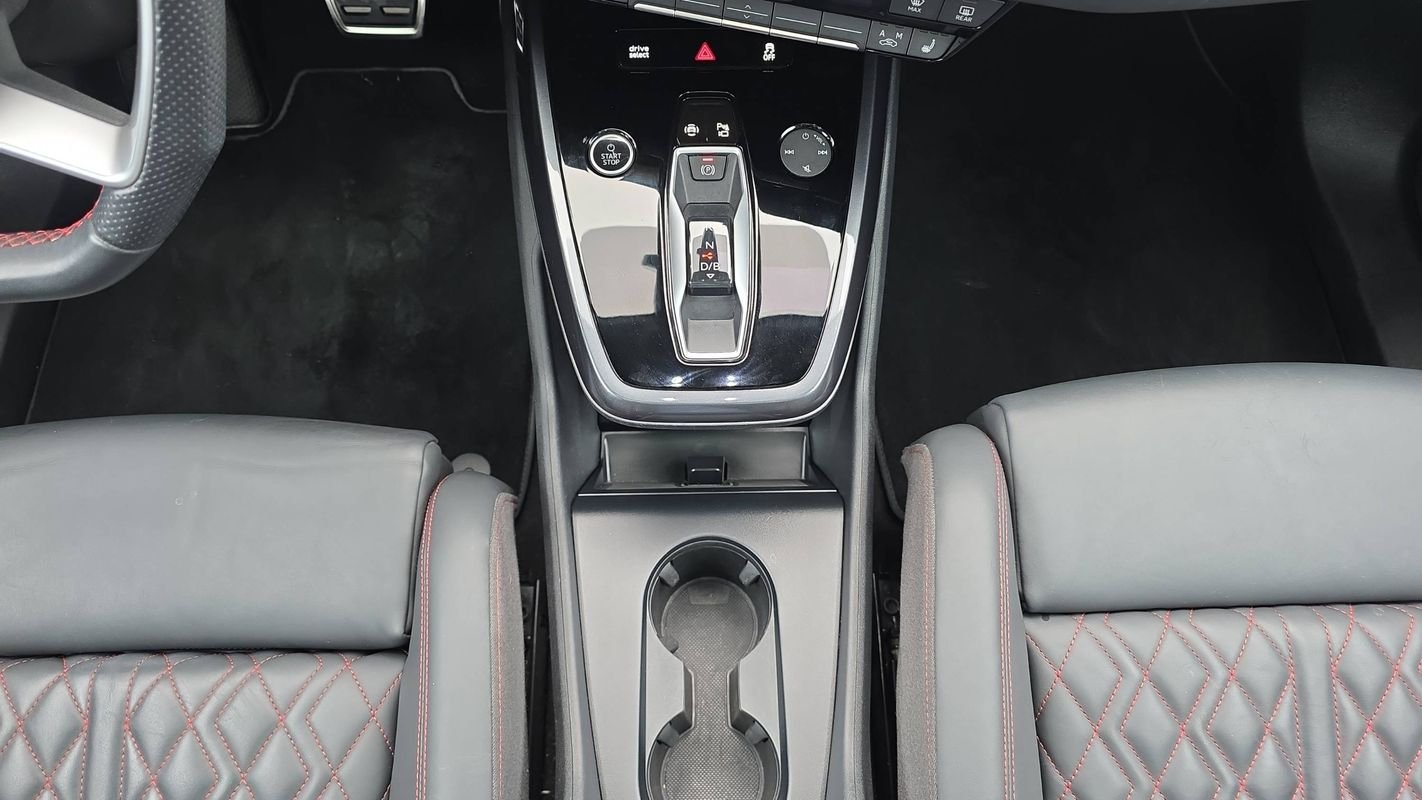 Audi Q4 e-tron - Photo 13
