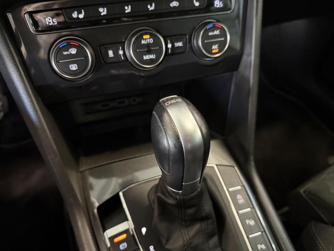 Volkswagen Tiguan - Photo 21