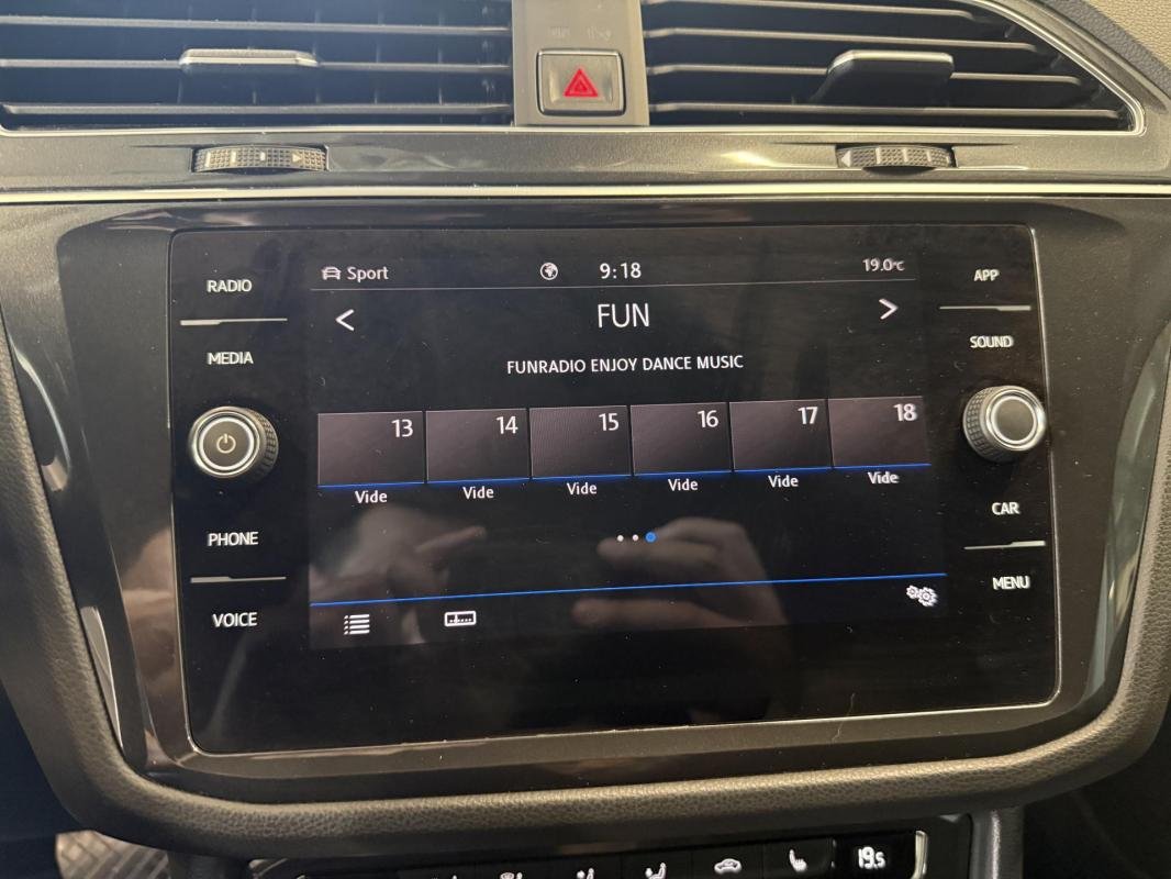Volkswagen Tiguan - Photo 24
