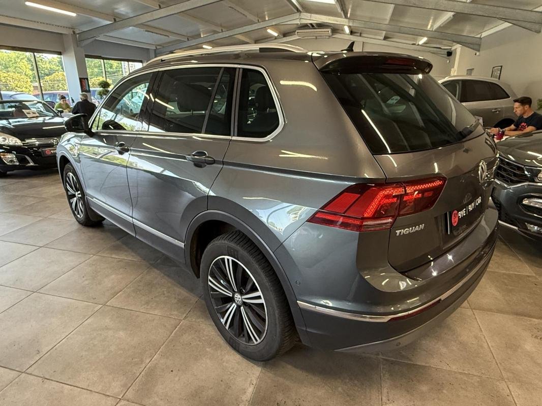 Volkswagen Tiguan - Photo 4