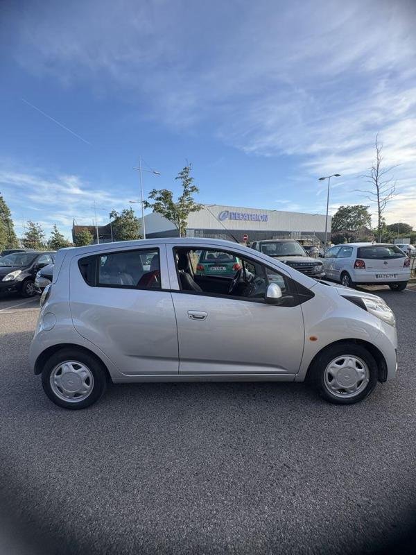 Chevrolet Spark - Photo 11