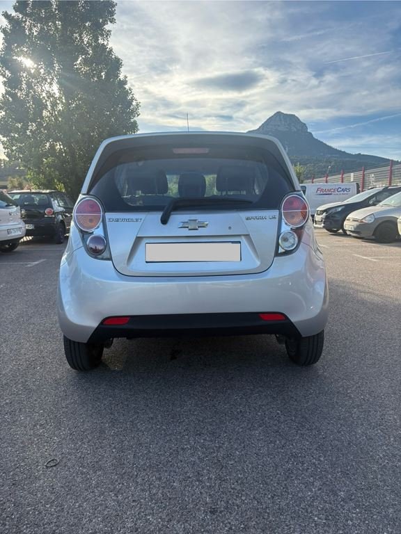Chevrolet Spark - Photo 15