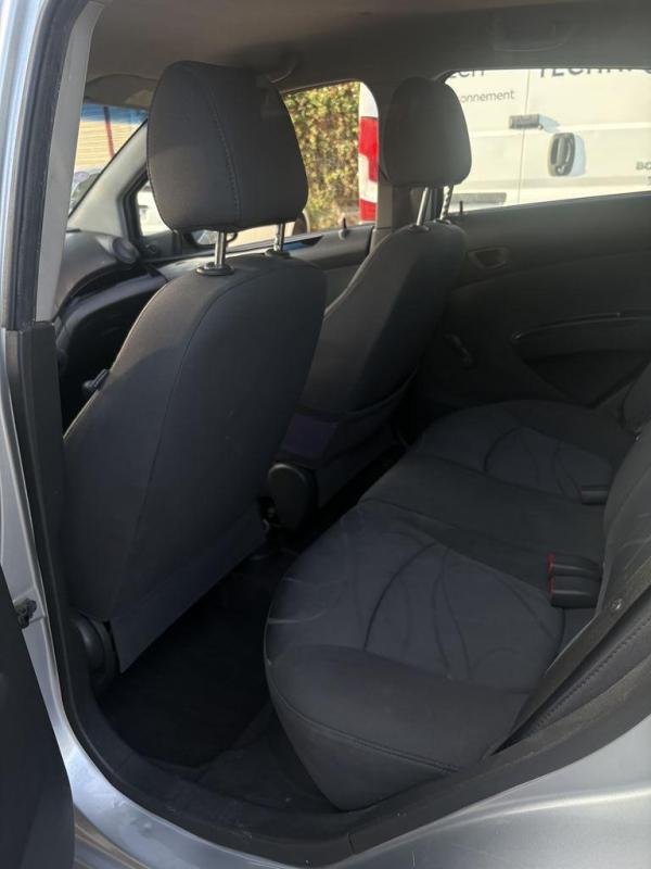 Chevrolet Spark - Photo 18