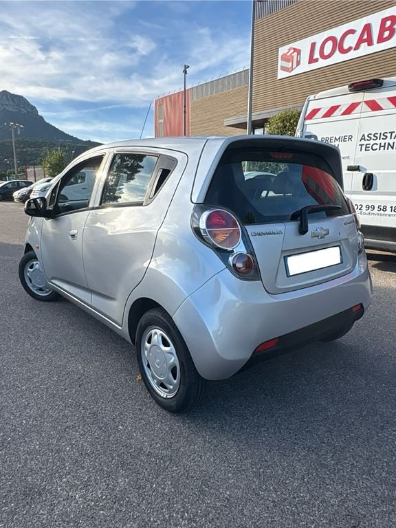 Chevrolet Spark - Photo 8