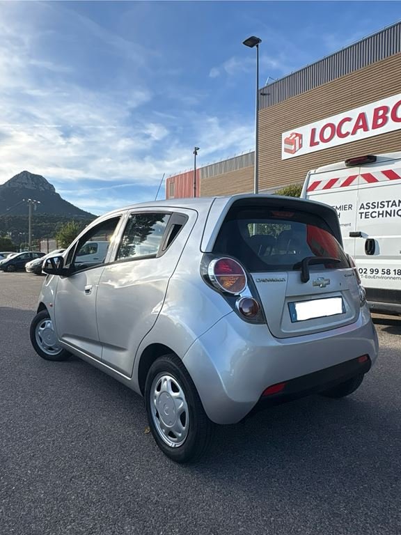 Chevrolet Spark - Photo 9