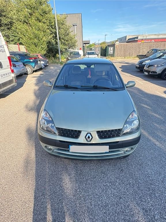 Renault Clio - Photo 13