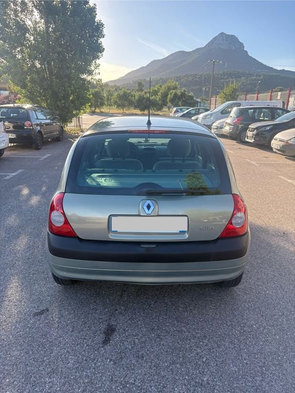 Renault Clio - Photo 14