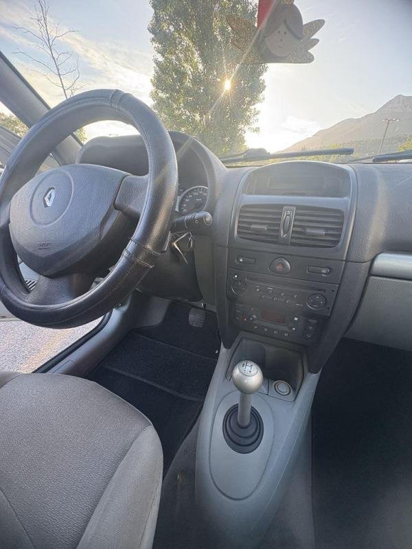 Renault Clio - Photo 16
