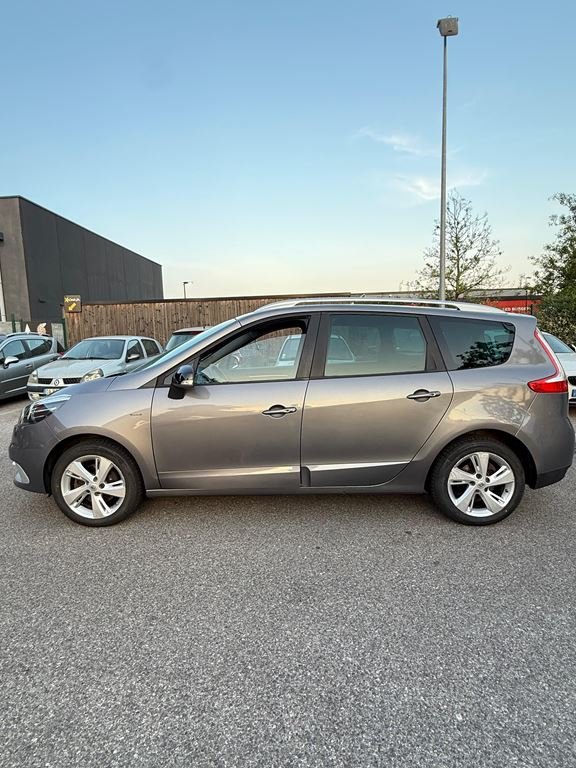 Renault Scénic - Photo 15