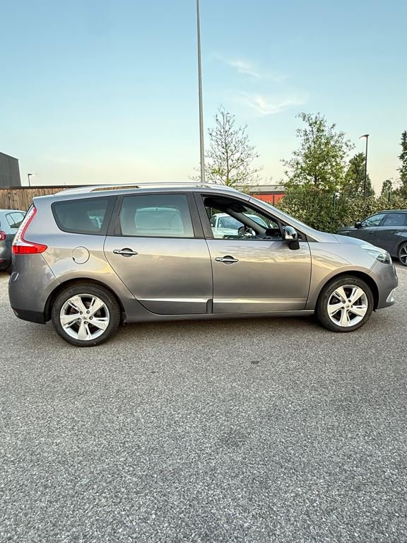 Renault Scénic - Photo 16