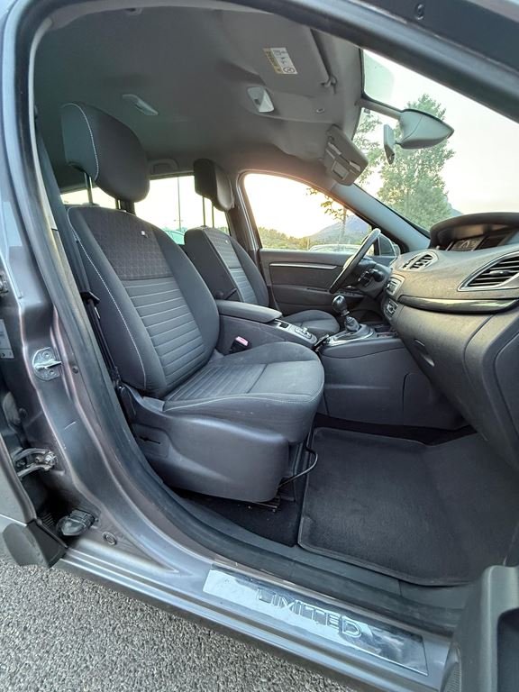 Renault Scénic - Photo 18