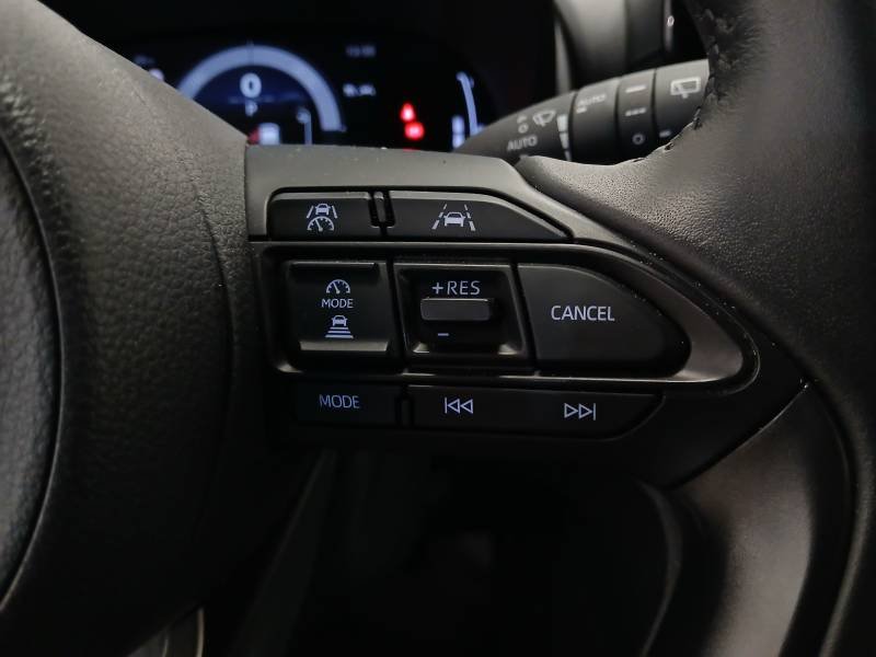 Toyota Yaris - Photo 18