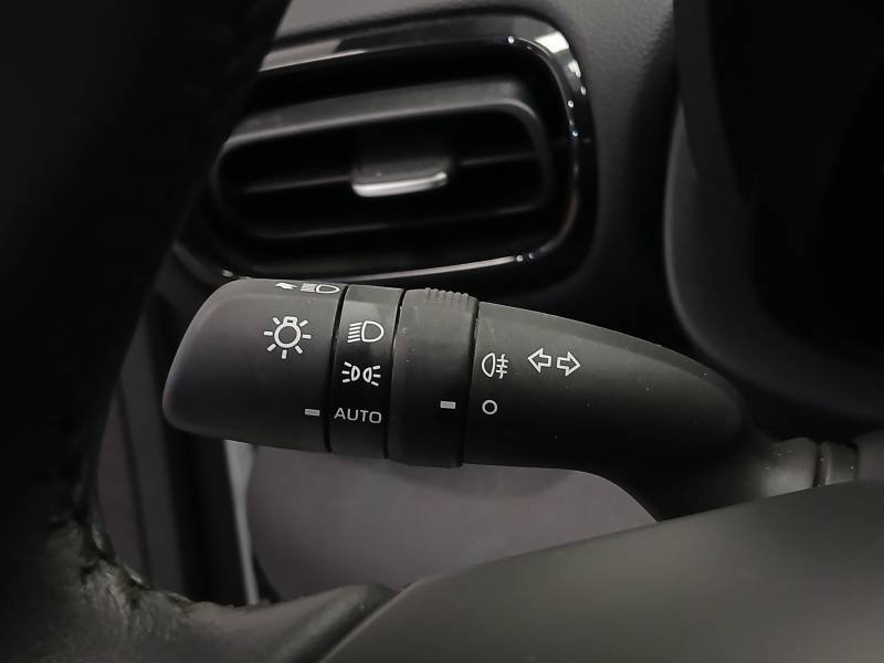 Toyota Yaris - Photo 21
