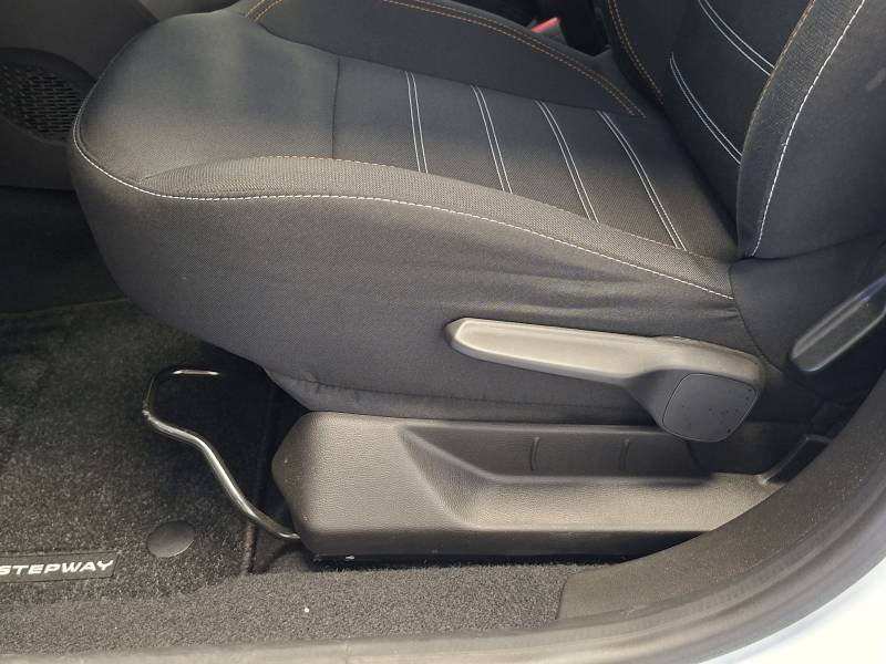 Dacia Sandero - Photo 30