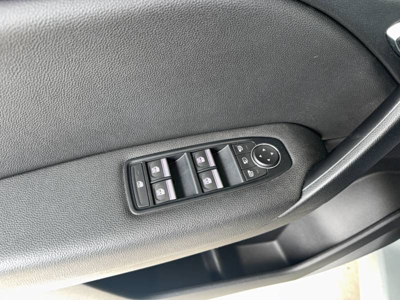 Renault Captur - Photo 18