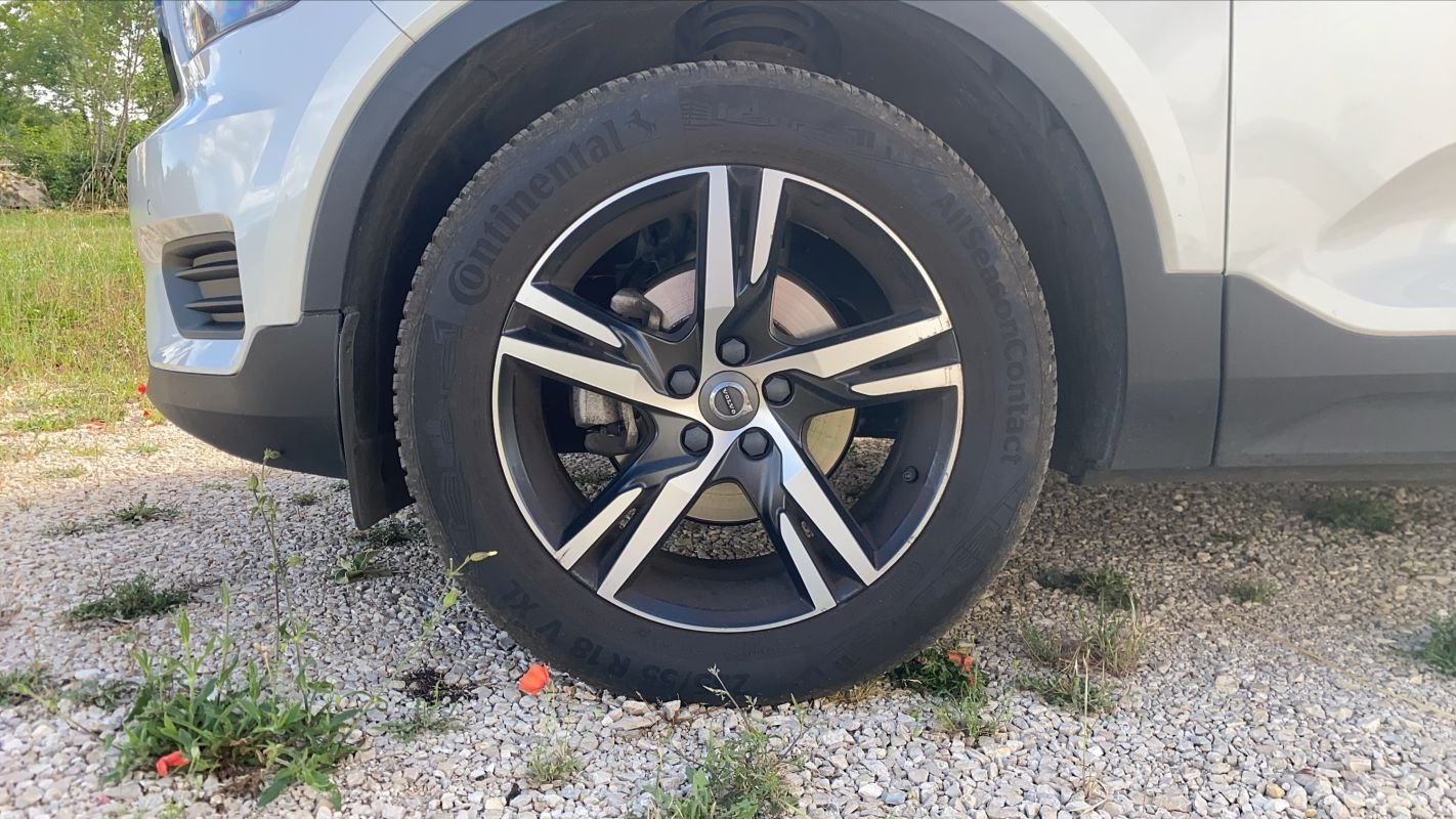 Volvo XC40 - Photo 17