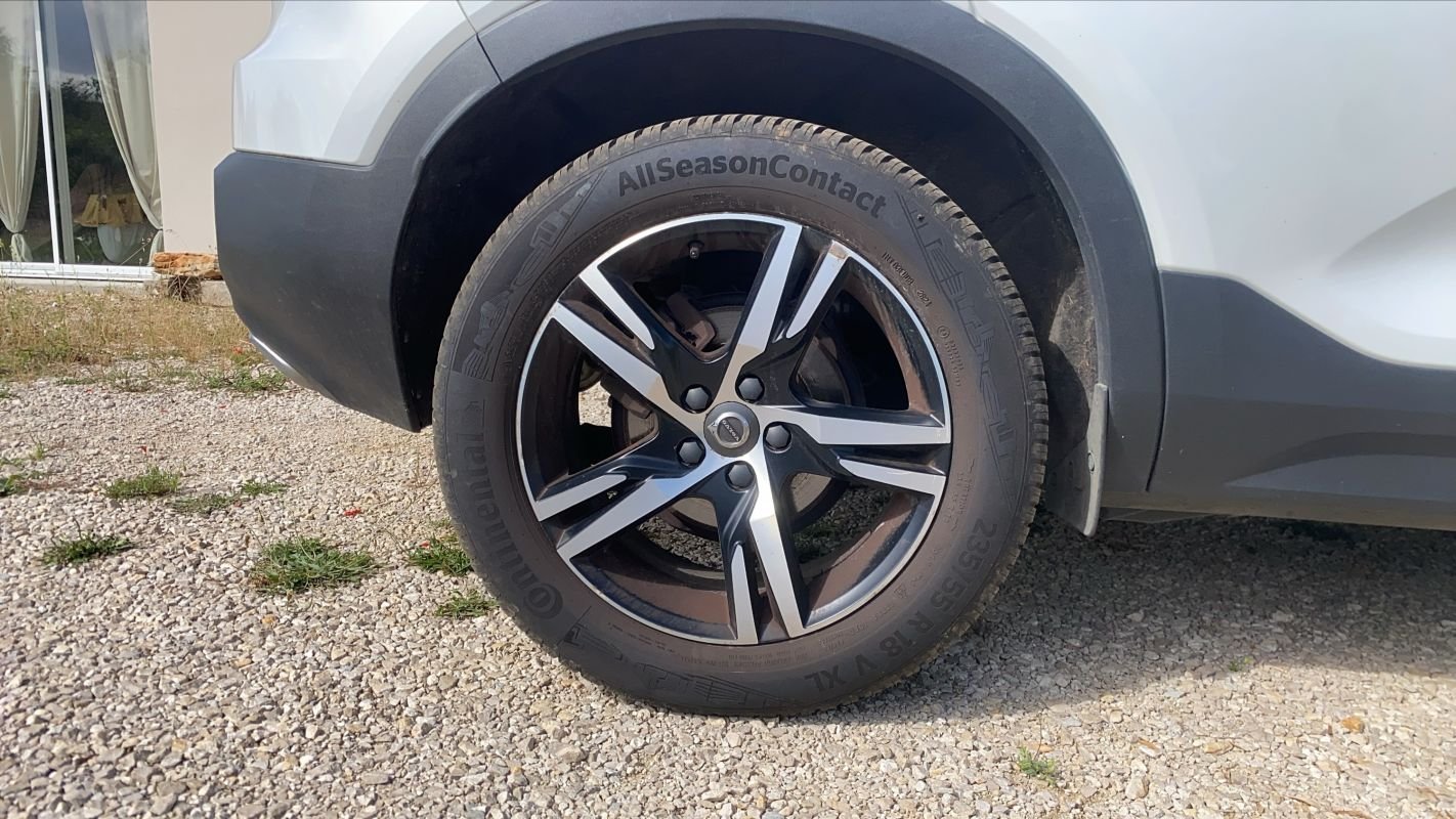 Volvo XC40 - Photo 19