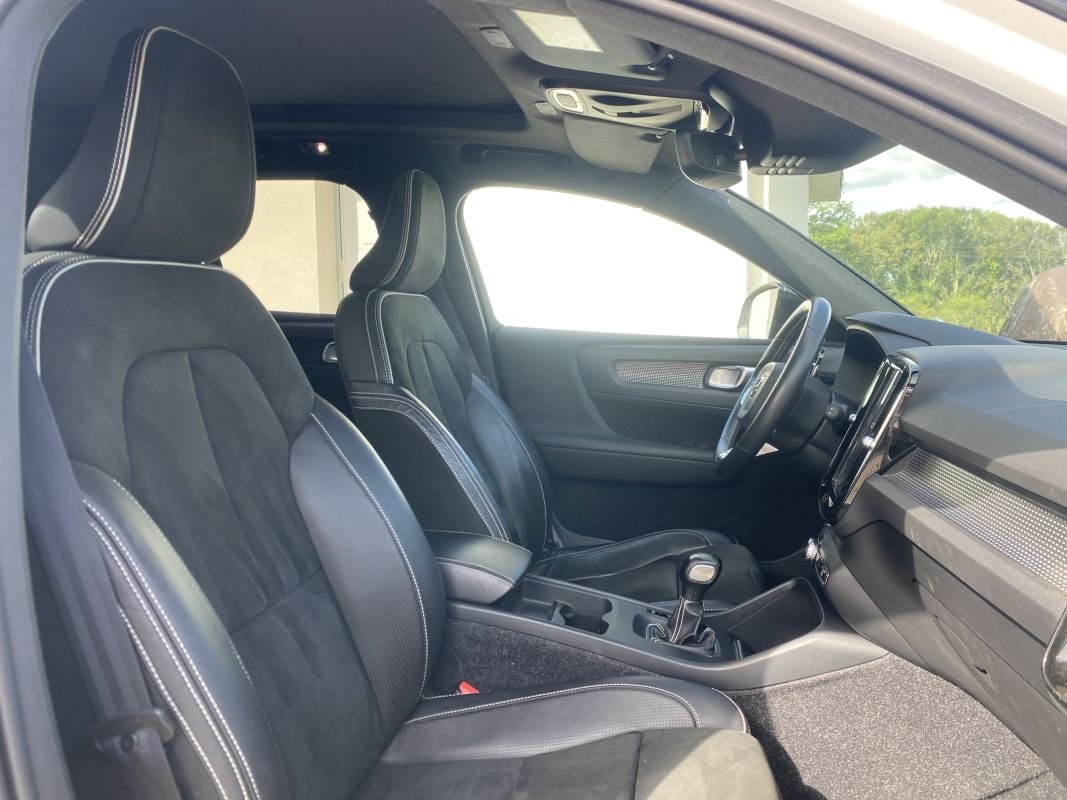 Volvo XC40 - Photo 27