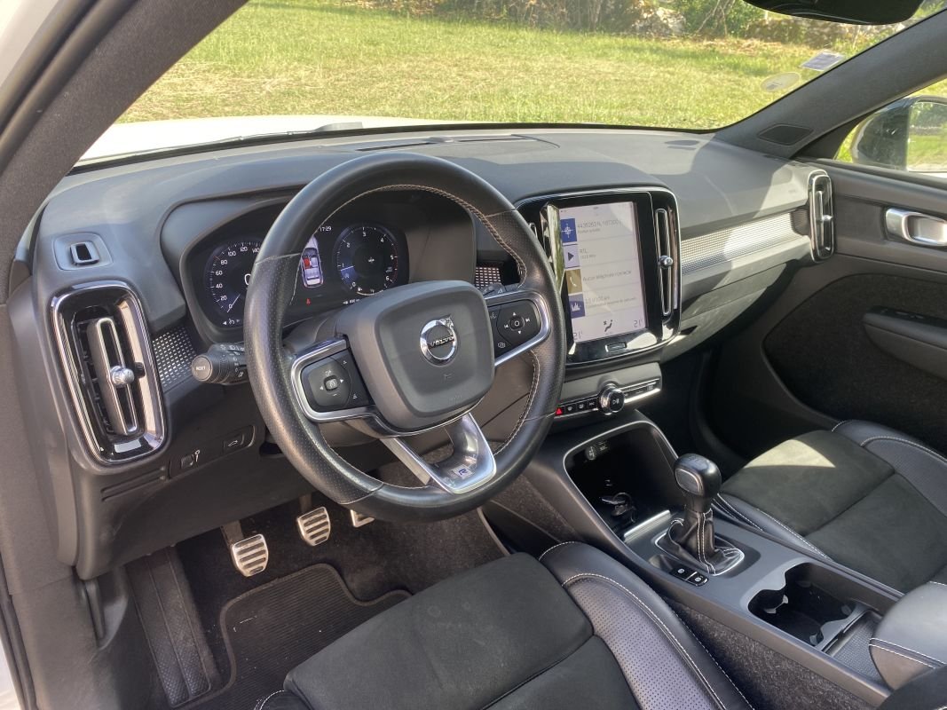 Volvo XC40 - Photo 8