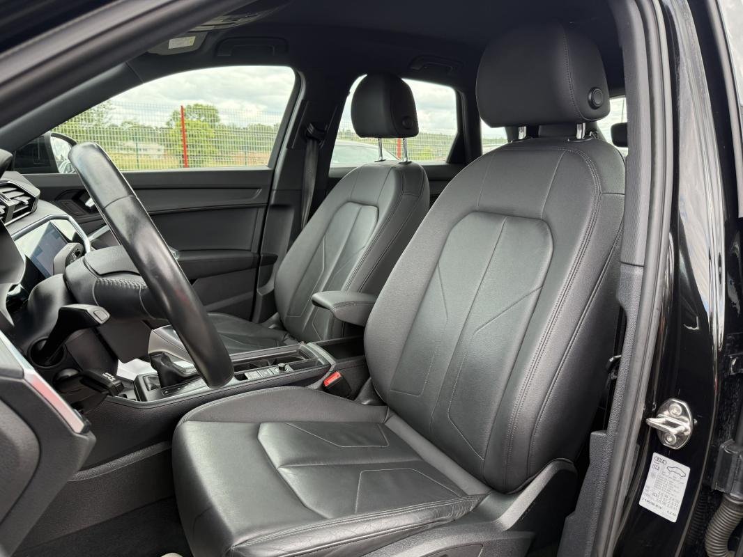 Audi Q3 - Photo 12