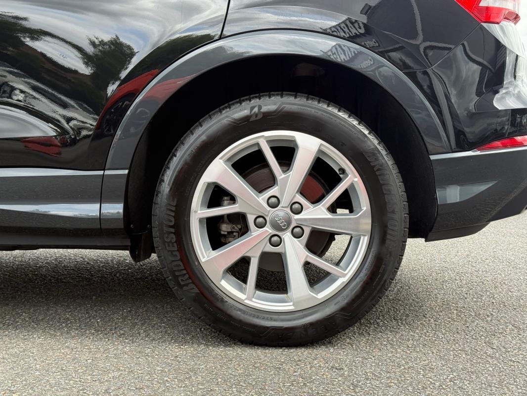 Audi Q3 - Photo 37