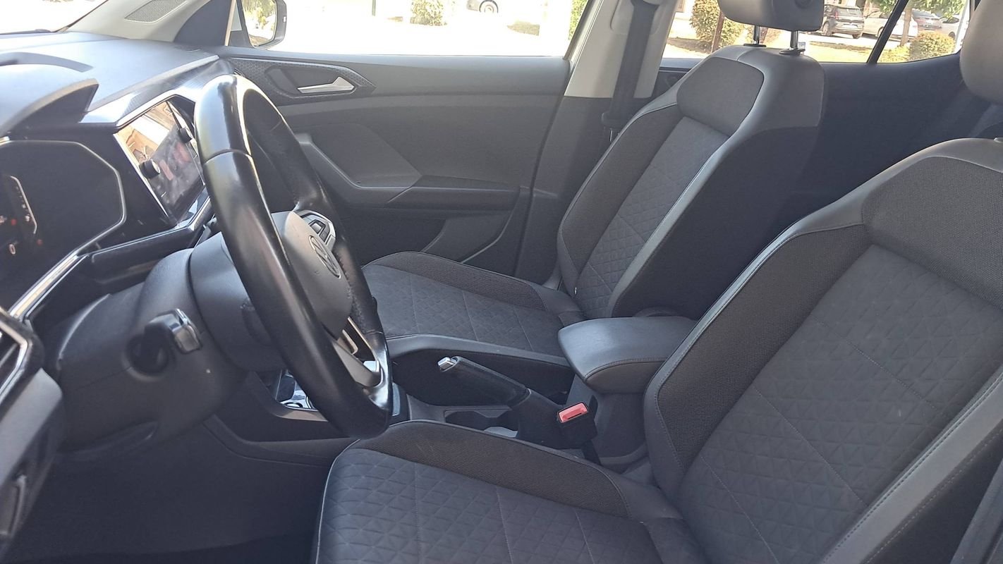 Volkswagen T-Cross - Photo 25