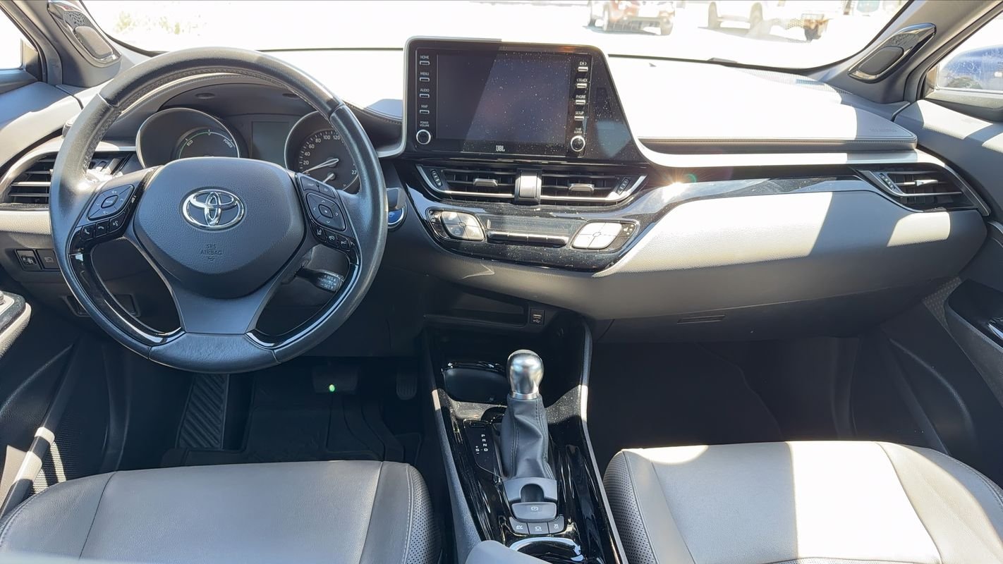 Toyota C-HR - Photo 11