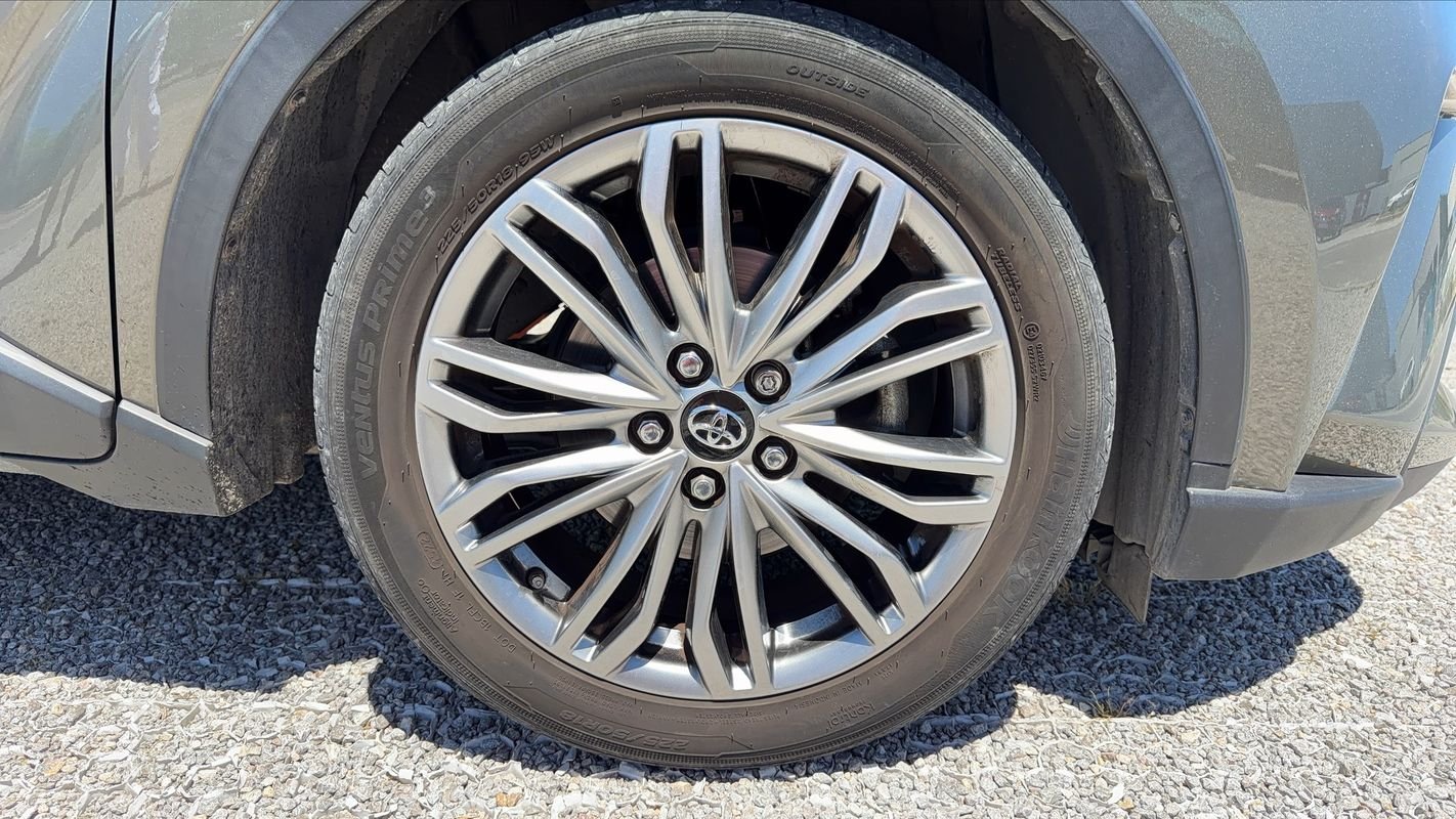 Toyota C-HR - Photo 17