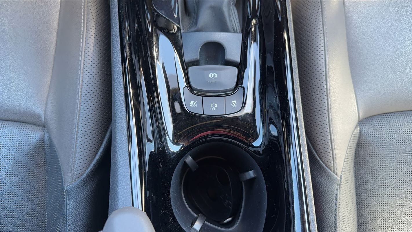 Toyota C-HR - Photo 24