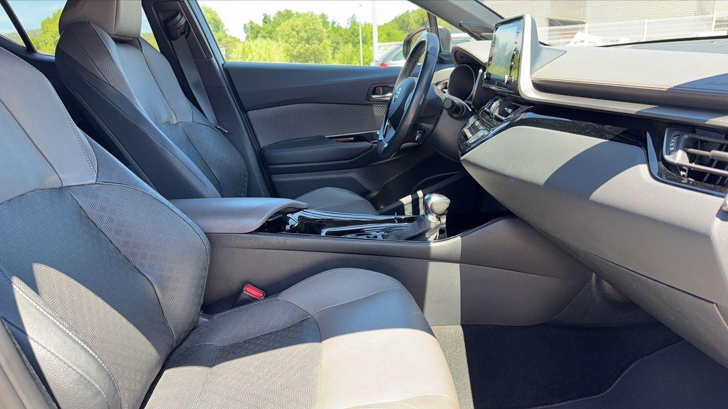 Toyota C-HR - Photo 26