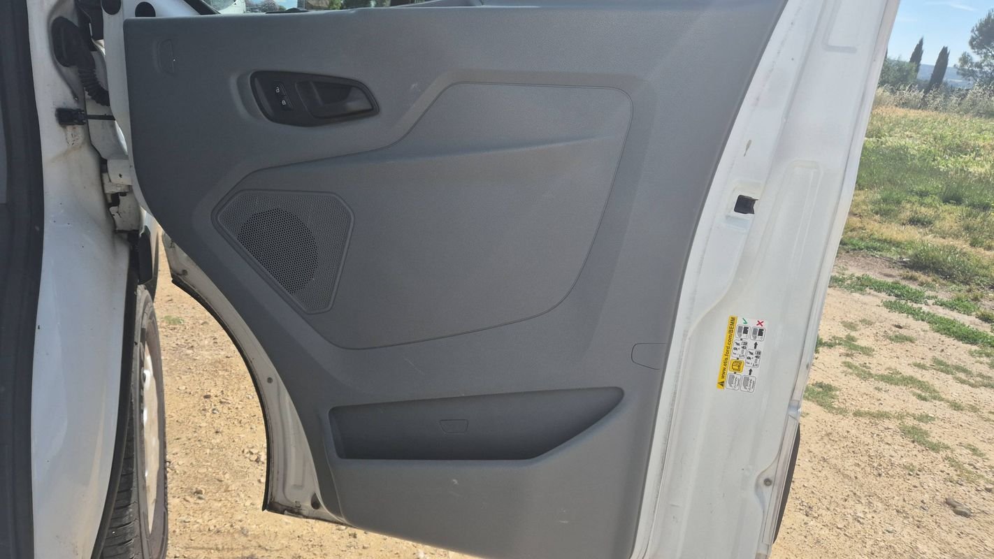 Ford Transit - Photo 23