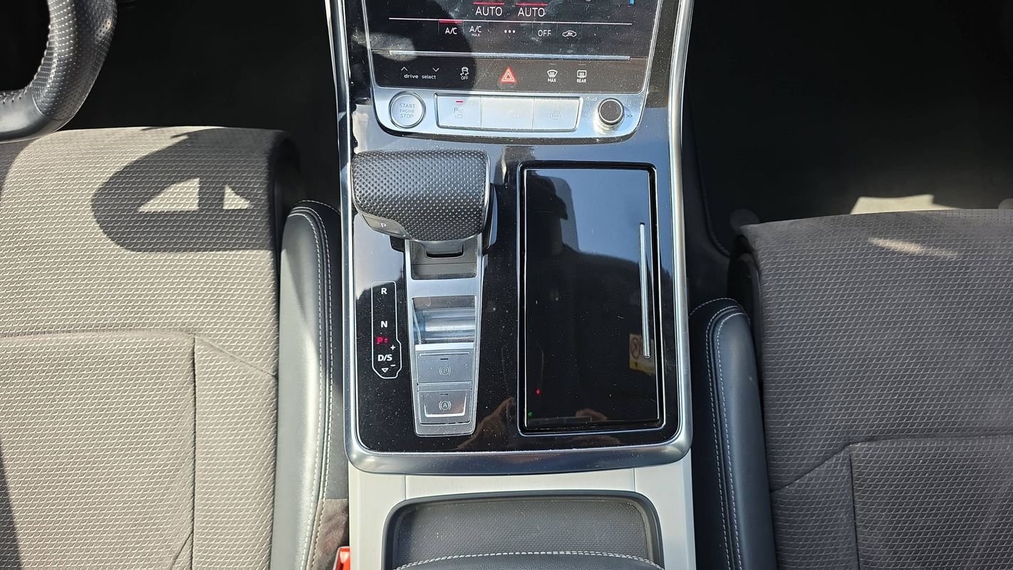 Audi Q8 - Photo 13