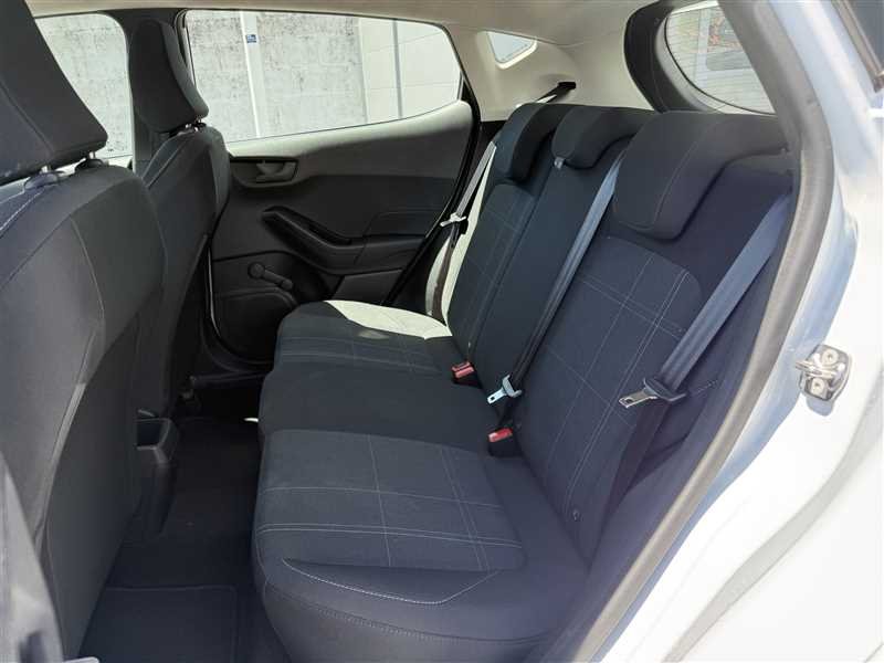Ford Fiesta - Photo 16