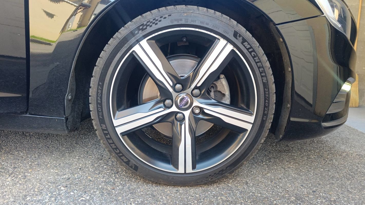 Volvo V60 - Photo 17