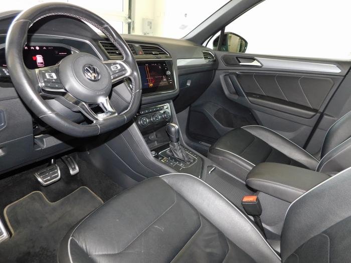 Volkswagen Tiguan - Photo 12
