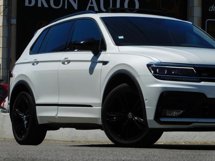 Volkswagen Tiguan - Photo 2