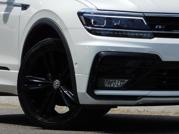 Volkswagen Tiguan - Photo 3