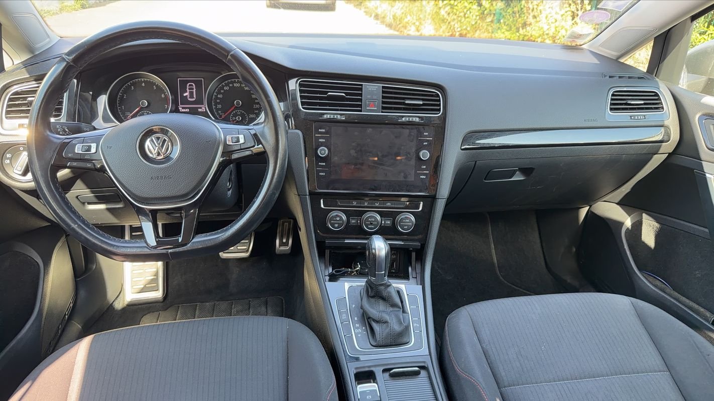 Volkswagen Golf - Photo 11