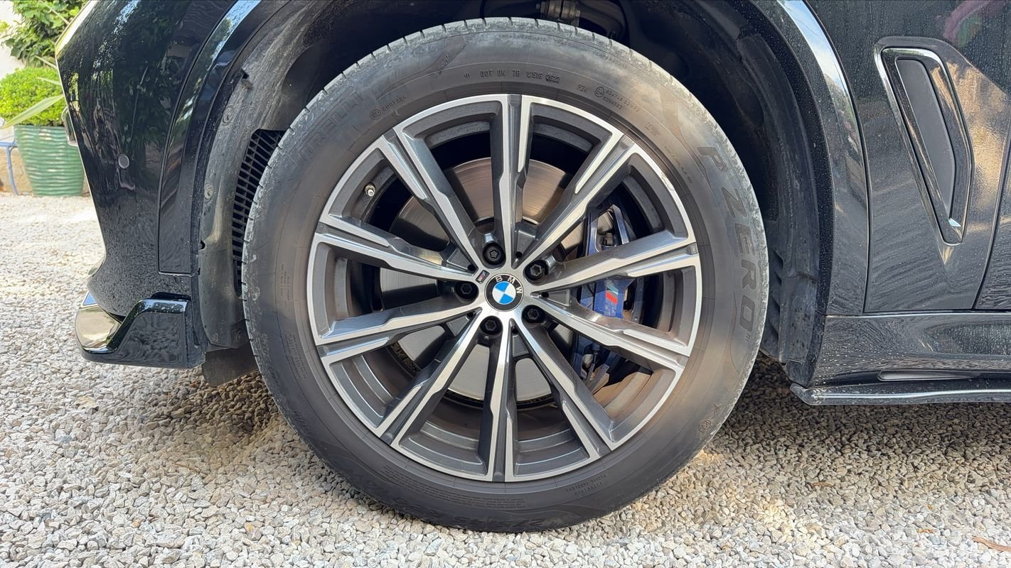 BMW X5 - Photo 18