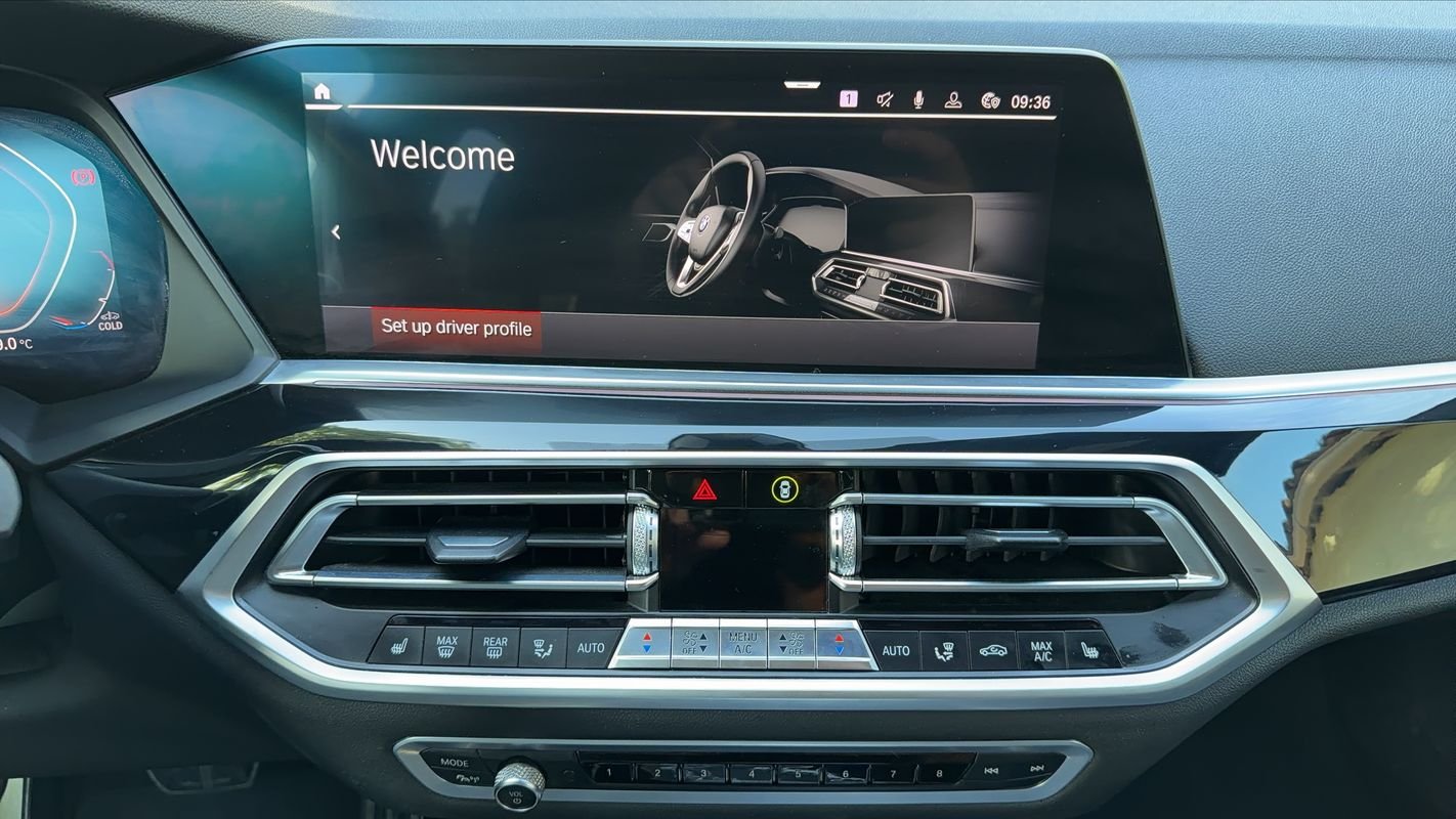 BMW X5 - Photo 28