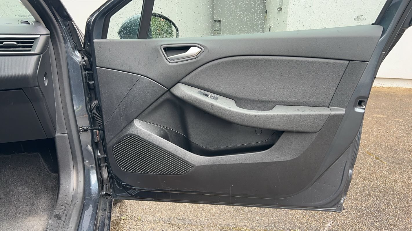 Renault Clio - Photo 22