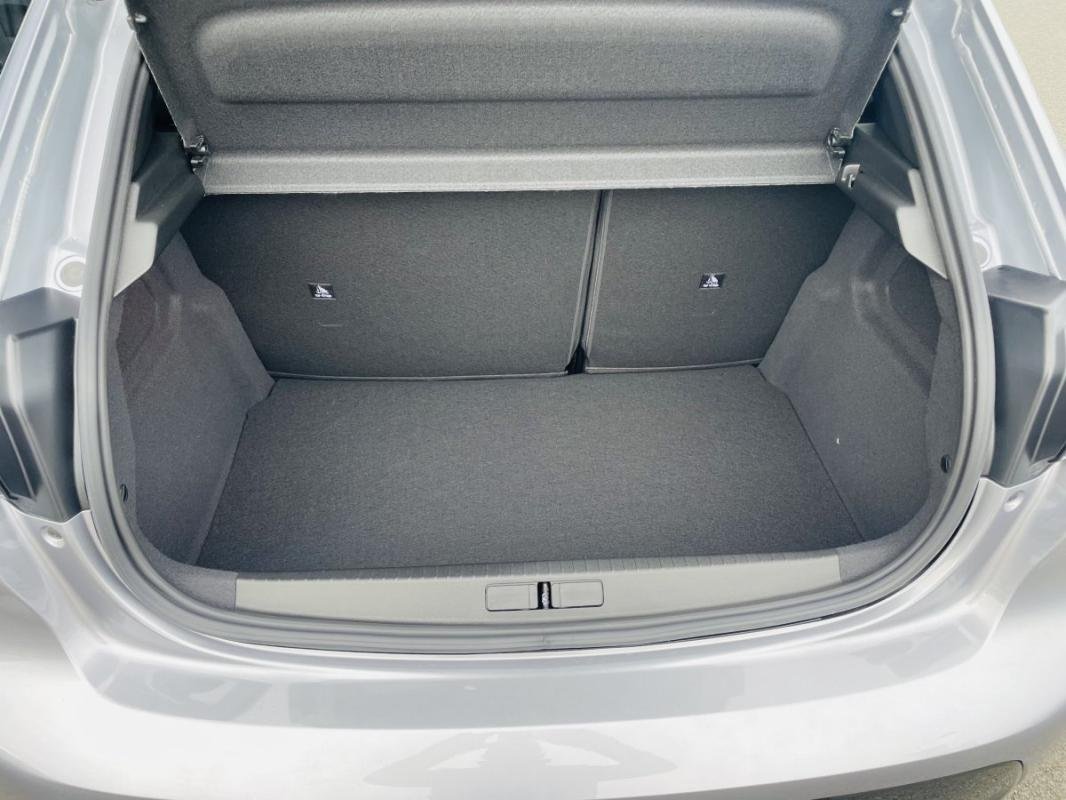 Peugeot 208 - Photo 19