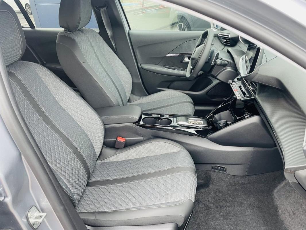 Peugeot 208 - Photo 24